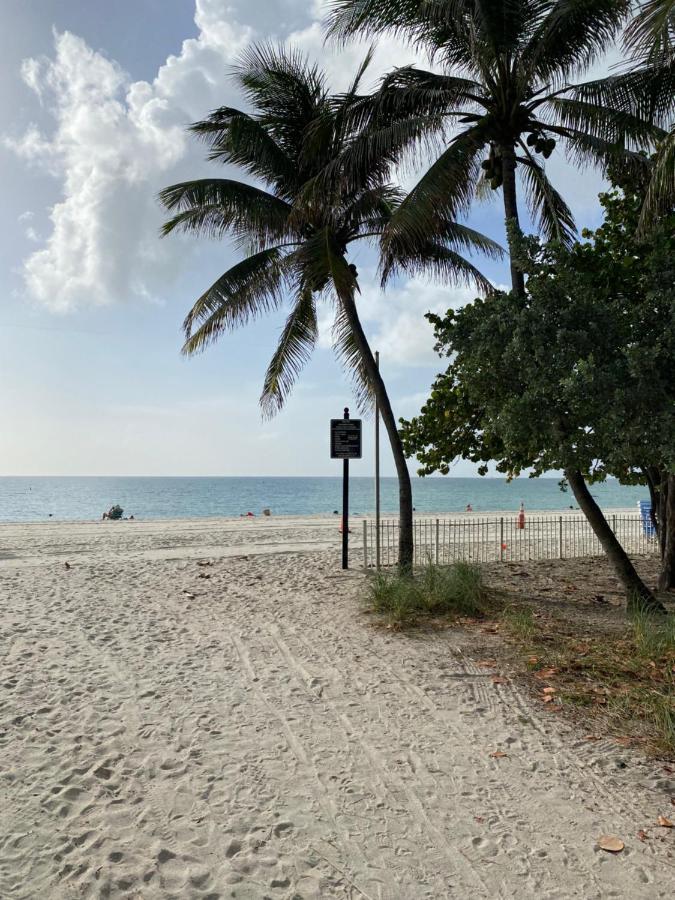 Beachfront Condo In Miami! Sunny Isles Beach Exterior photo