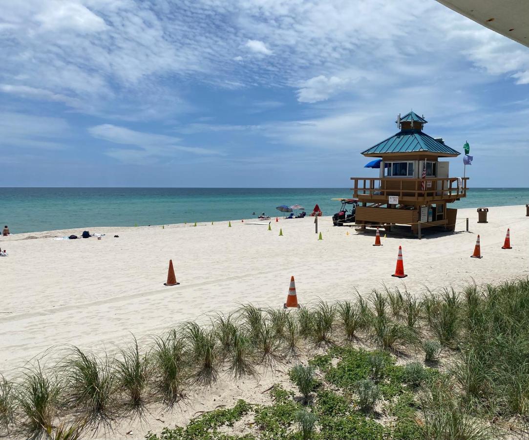 Beachfront Condo In Miami! Sunny Isles Beach Exterior photo